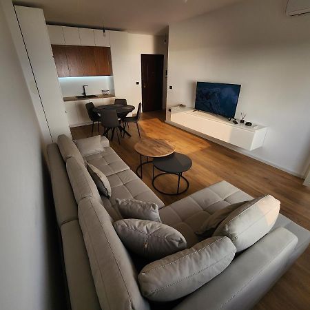 Cloud 10 Apartment Wlora Zewnętrze zdjęcie